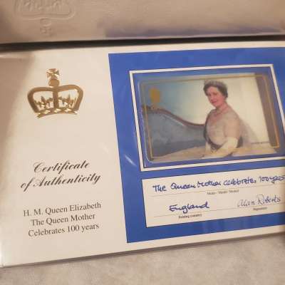 Lady Diana Phonecard Elizabeth II with Folder and Certificate RARE set 6 Profile Picture