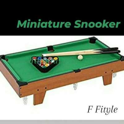 Hochwertiges Mini Snooker Tischset Profile Picture