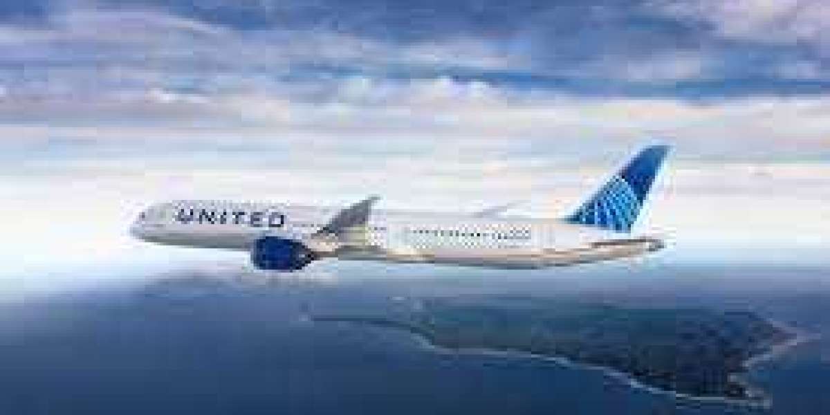 How to Change name on united airlines ticket