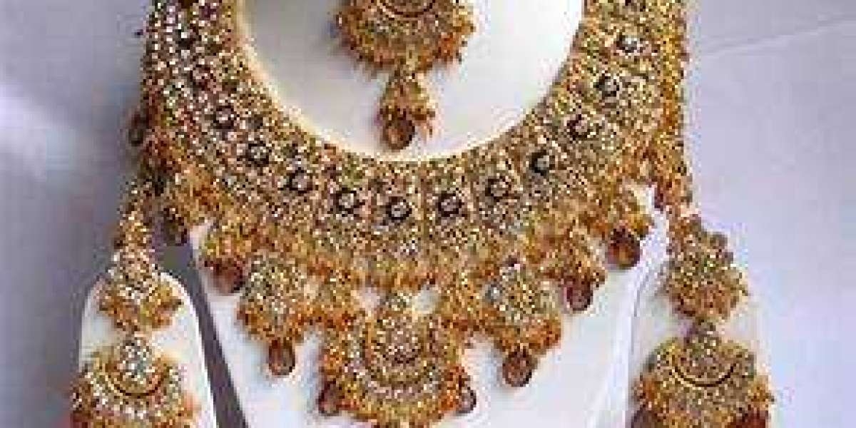 The Ultimate Guide to Choosing Pakistani Bridal Jewelry Sets Online
