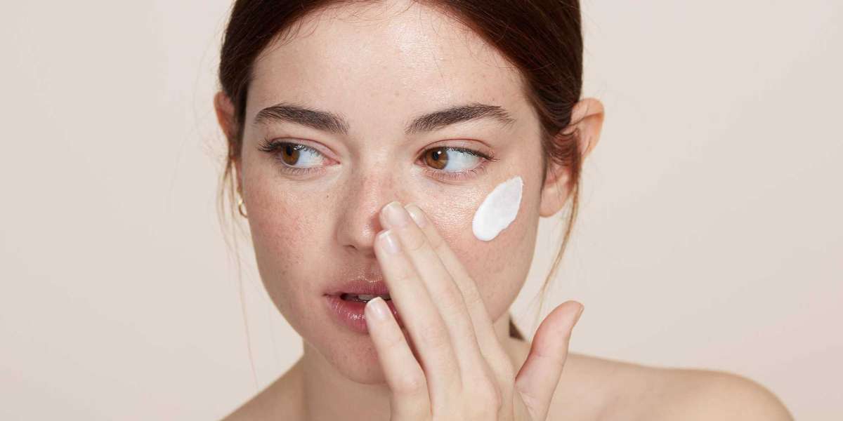 Tri-Luma Cream: Your Comprehensive Guide to Brighter, Flawless Skin