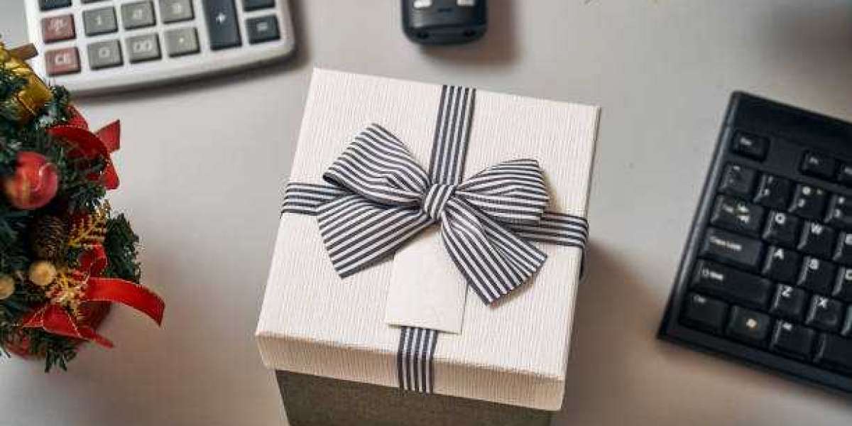What are personalized gifts in Dubai?