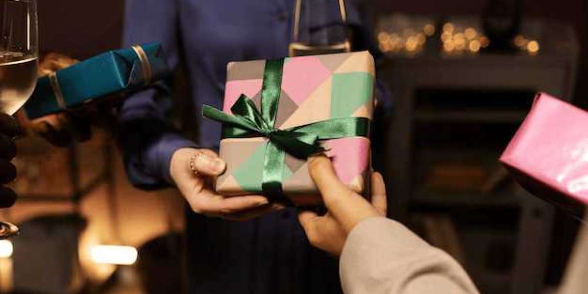 Choosing the Perfect Corporate Gifts: Tips from Dubai Suppliers