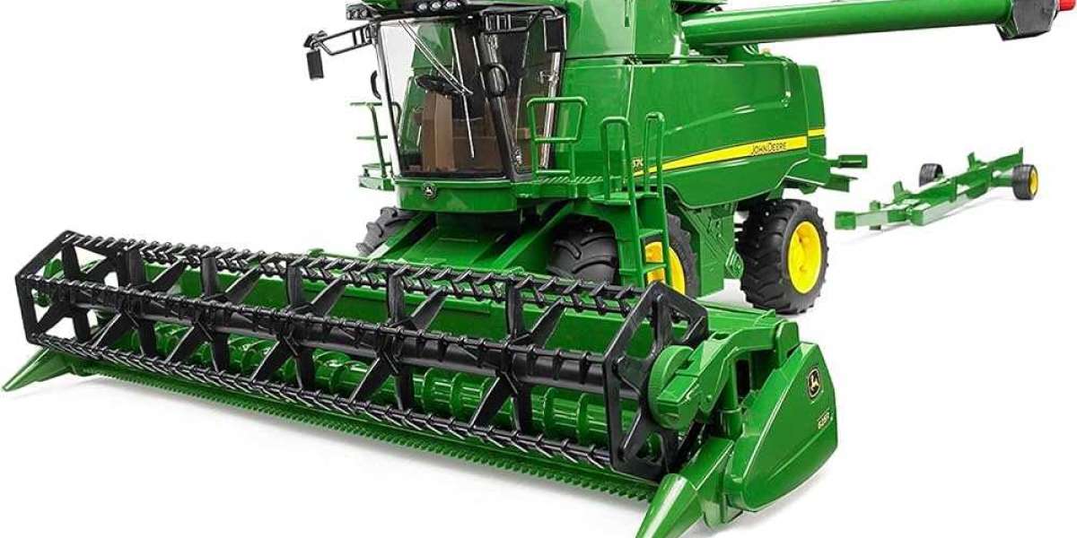 Combine Harvester Market size is expected to grow USD 78,478.1 million by 2033