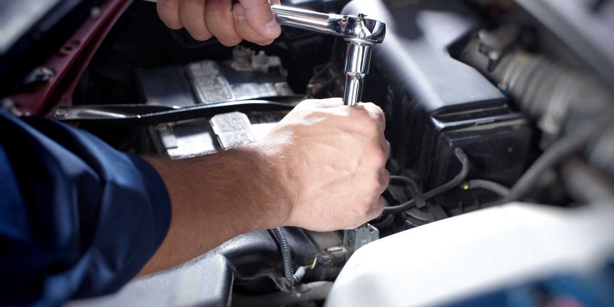 The Complete Guide to DIY vs. Professional Car Servicing