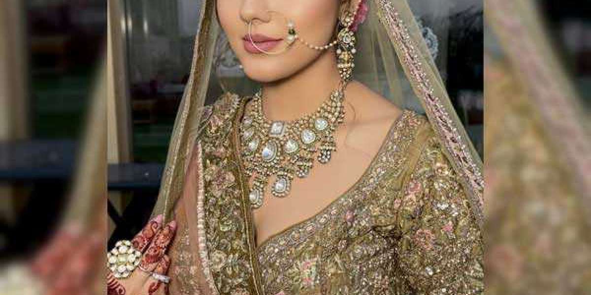 Makeup Artist in Delhi | Bridal Makeup Artist in Delhi