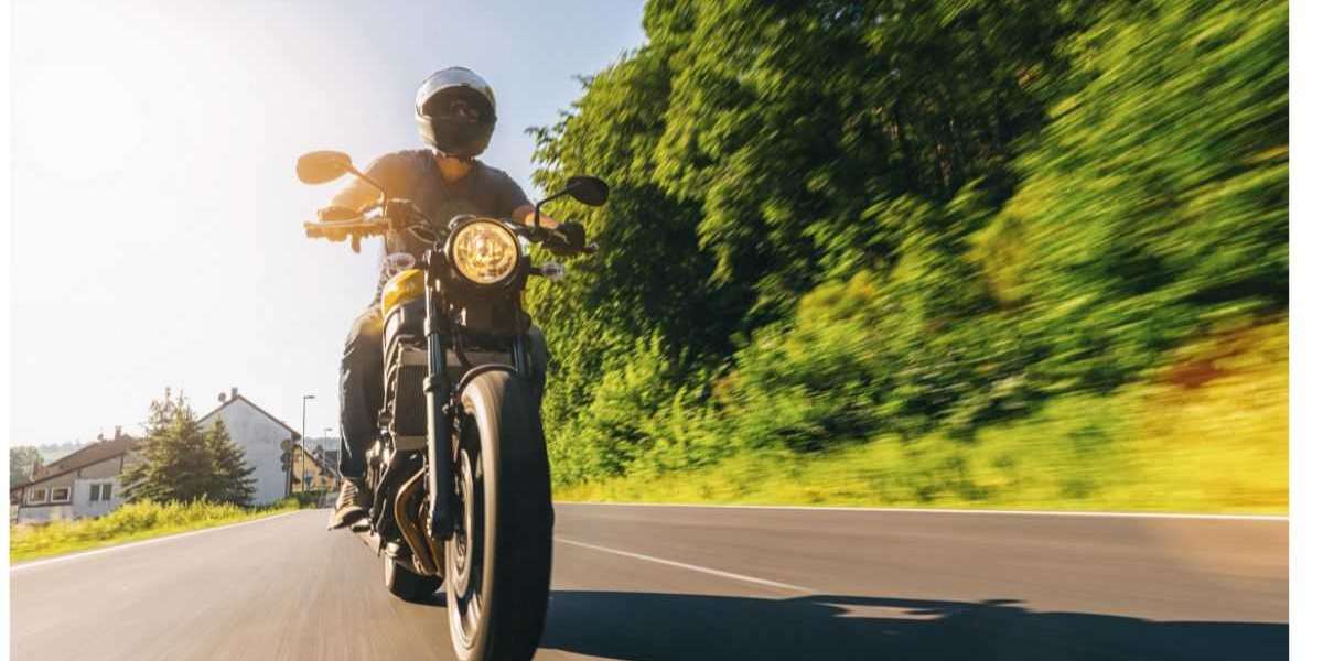 Global Adventure Motorcycle Market (2024-2032): Trends, Growth Factors, and Key Insights