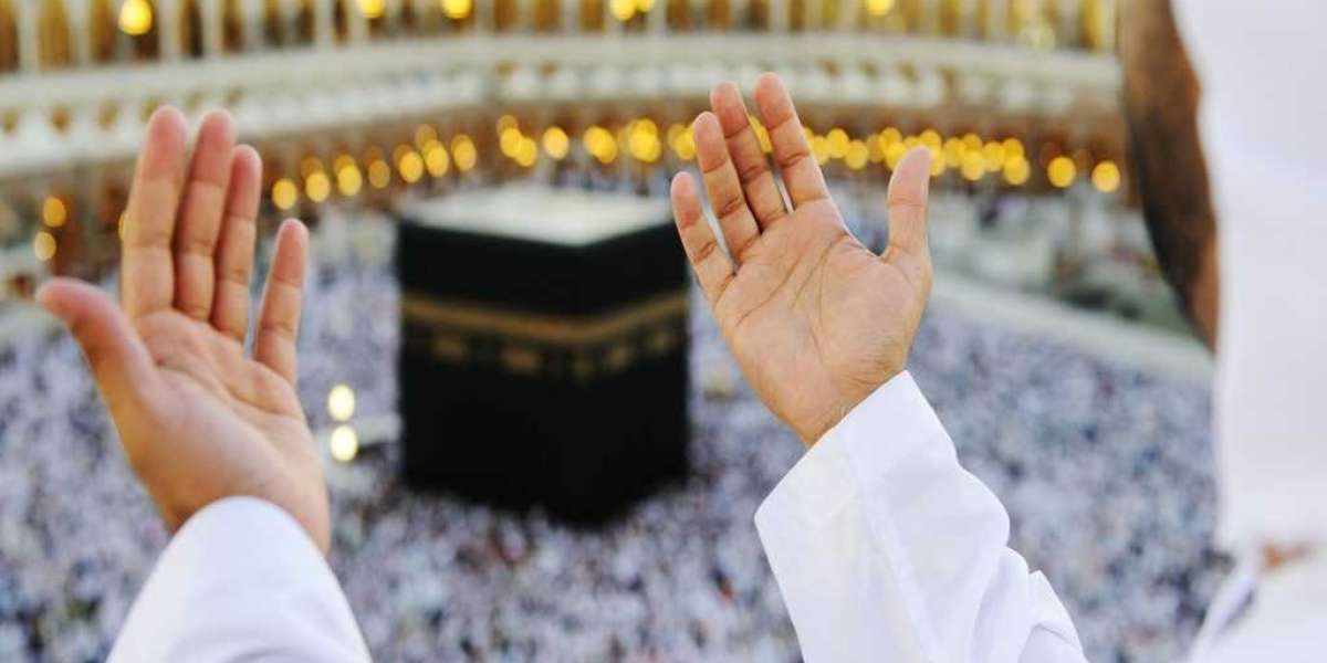 Embarking on a Spiritual Journey with Amina Travels: Unveiling the Essence of Cheap Umrah Packages