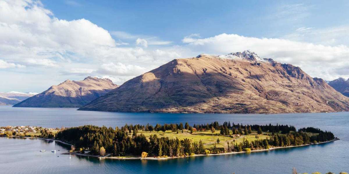 New Zealand Tourist Visa for Indians: A Gateway to Kiwi Hospitality Beyond the Hobbit Holes