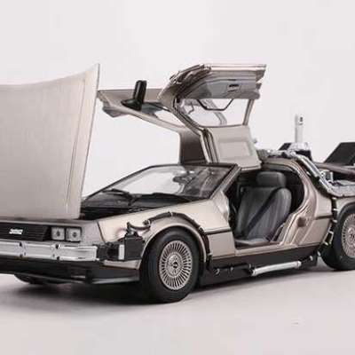 18 Scale DeLorean DMC 12 Back To The Future Time Machine Mr.Fusion Diecast Toy Vehicle Car Model Profile Picture