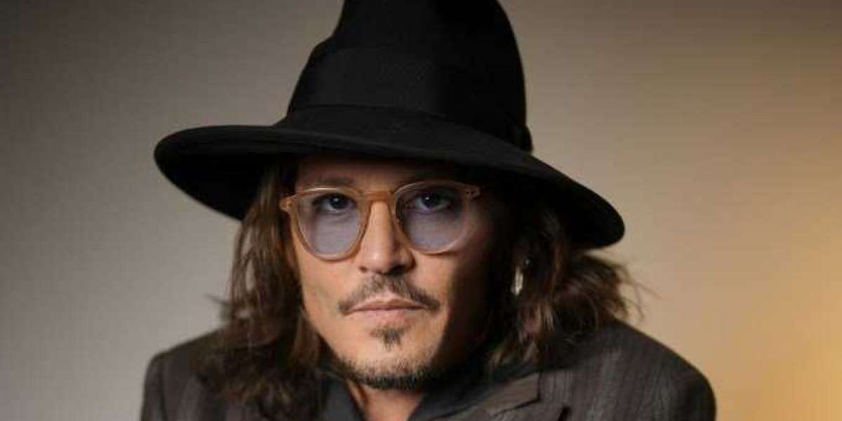Unveiling the Timeless Charm of Johnny Depp: A Comprehensive Biography, Best Movies, Age, Girlfriends, Photos, and Fasci
