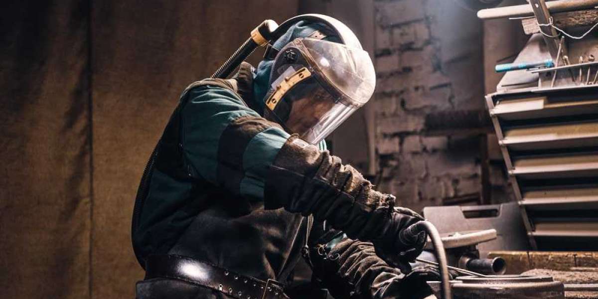 Welding Shield Helmet: Ensuring Safety and Efficiency in Welding Projects