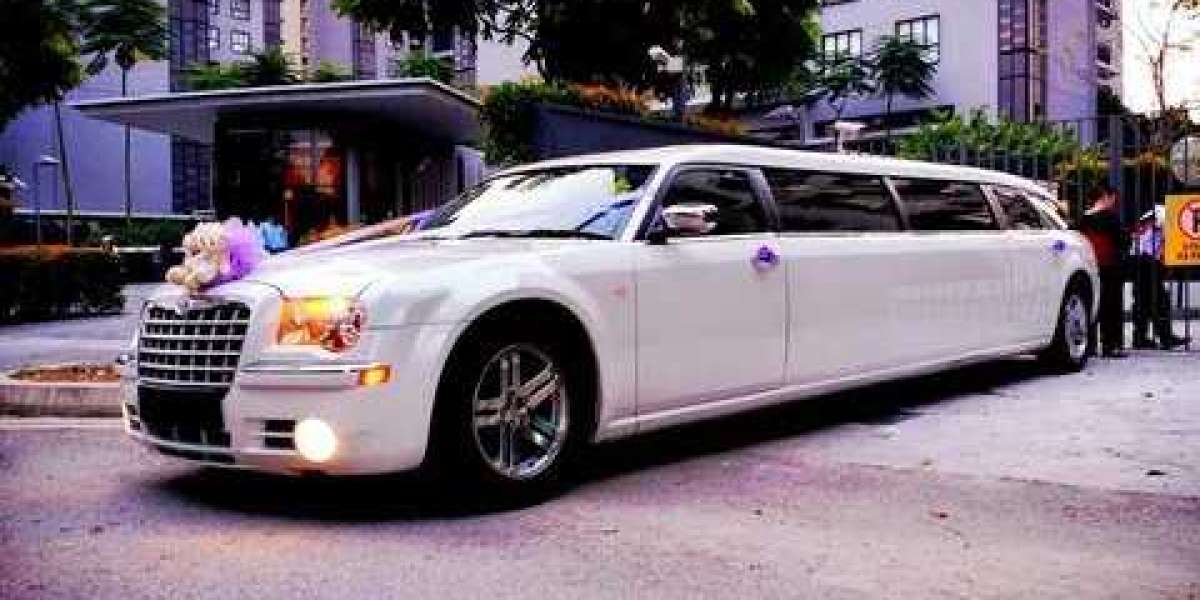 Embark on a Journey of Luxury with Royal Smart Limousine Service