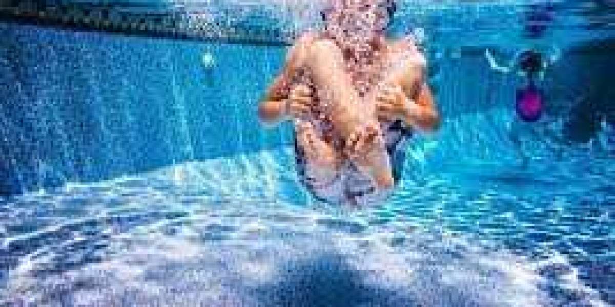 Clear Waters Ahead: The Importance of Regularly Changing Your Swimming Pool Filter