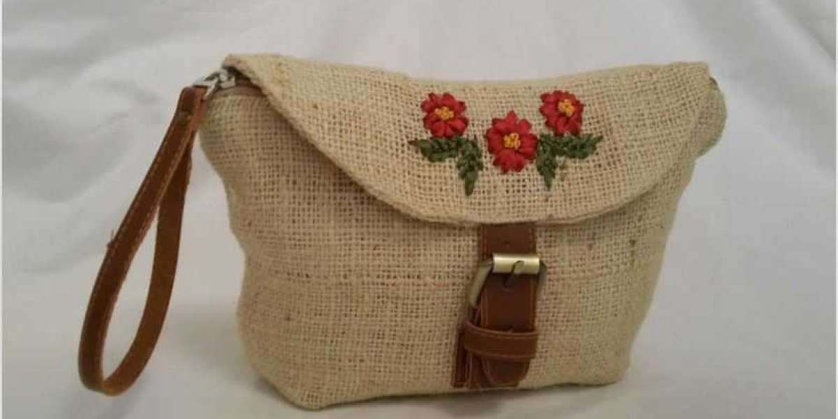 Jute Bags Market Innovations: Redefining Fashion with Eco-Friendly Flair