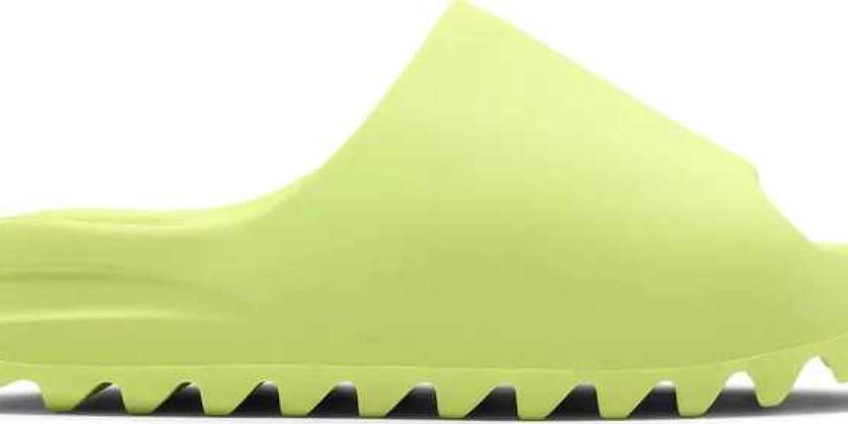 Yeezy Slides: A Trendy Footwear Staple