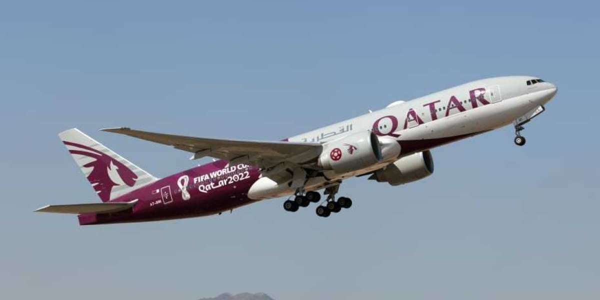 How do I speak to someone at Qatar Airways?