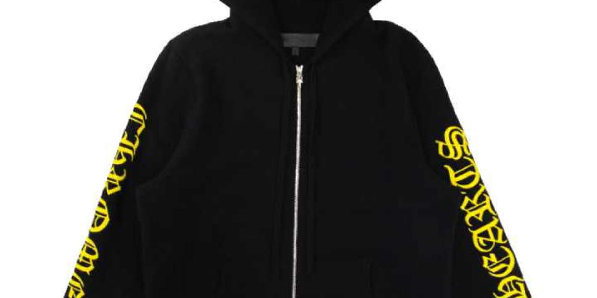 Chrome Hearts Hoodie: The Fusion of Fashion and Streetwear