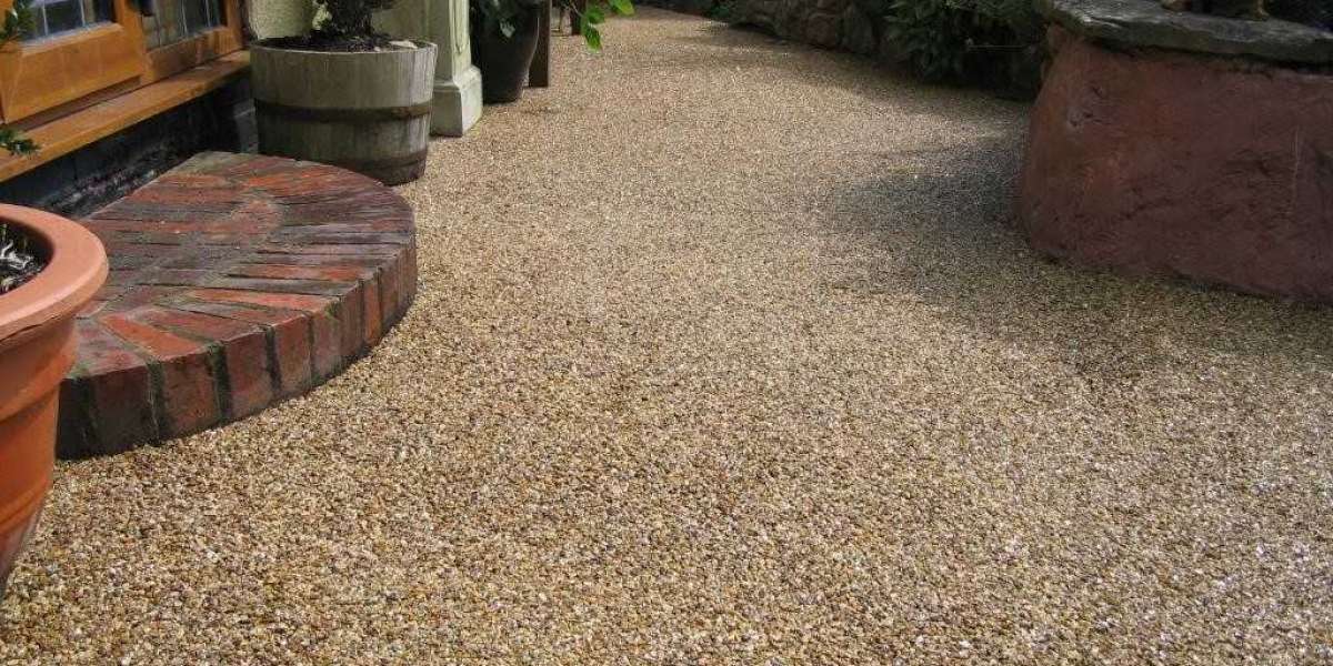 Advantages of Decorating Your Surfacing with Stones