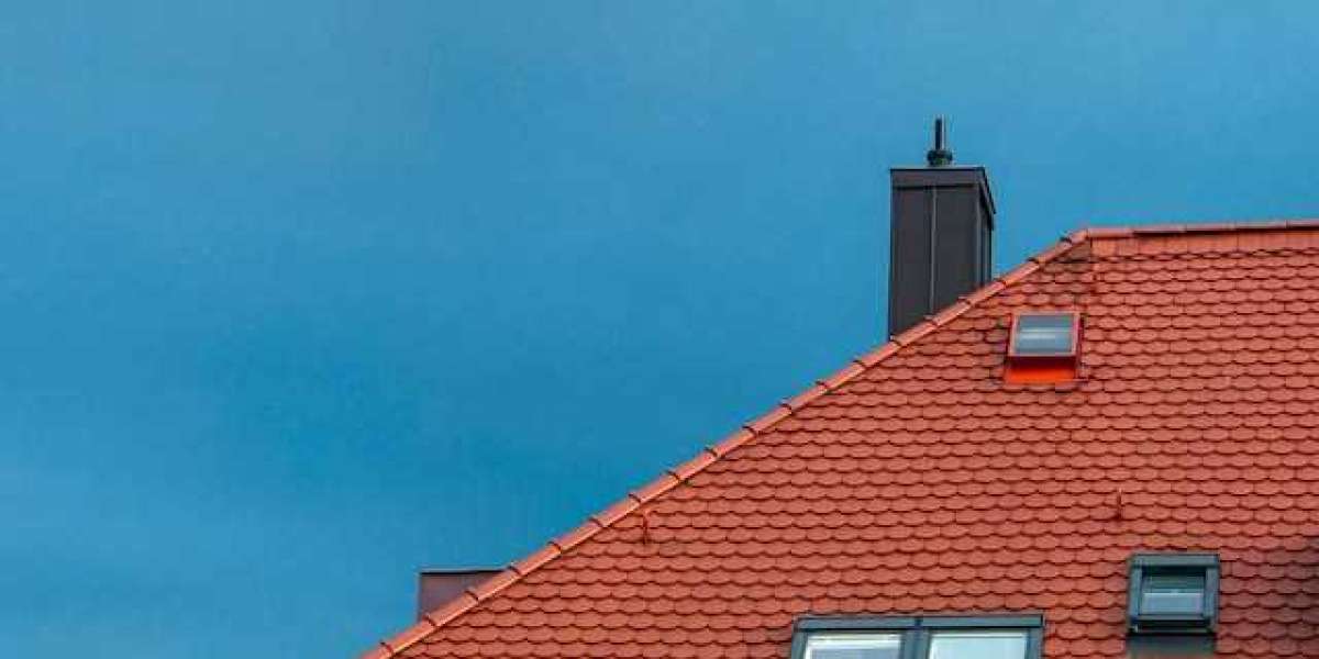 Choosing the Right Roofing Company for Your Skylight Installation