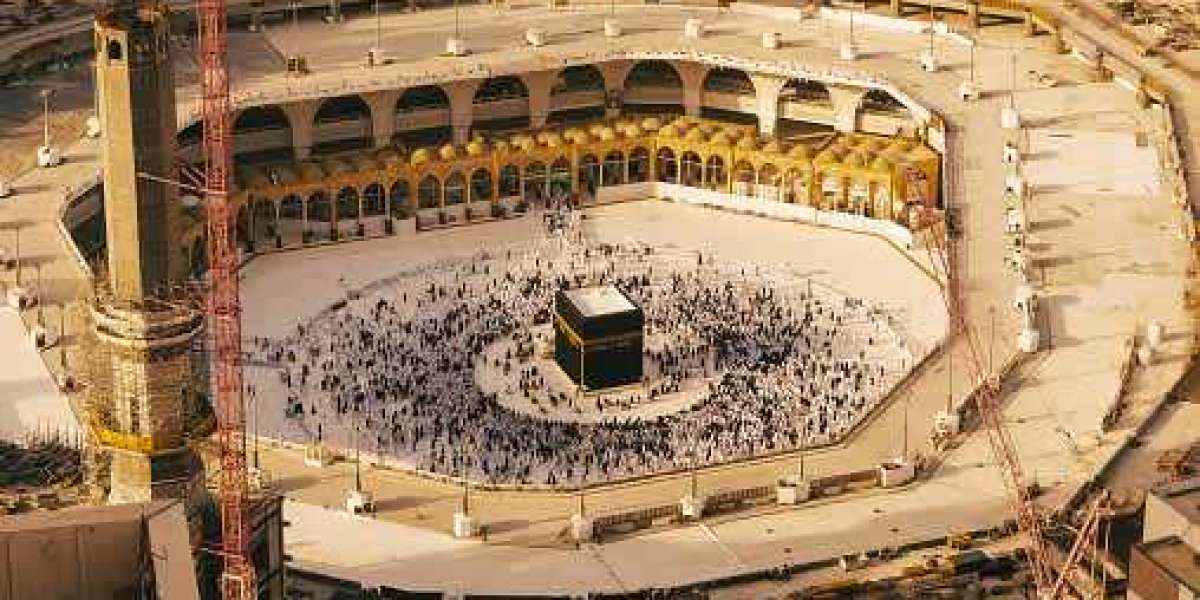 Tawaf: Meaning, History, Benefits, and How to Perform it in Hajj and Umrah