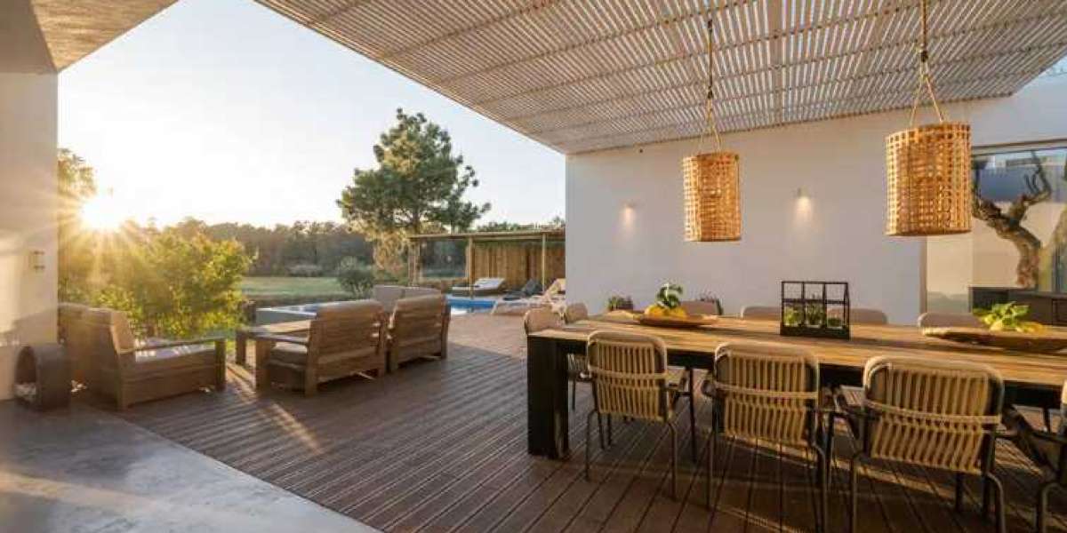 Unveiling the Advantages of Louvered Roofs for Outdoor Spaces