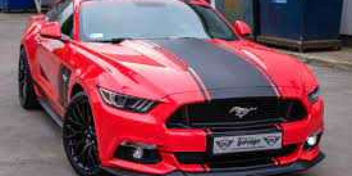 Renting Ford Mustang V8 in Dubai