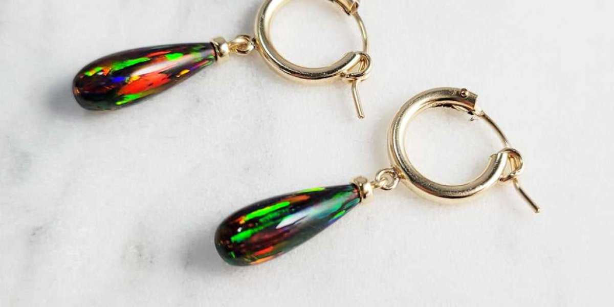 Opal Splendor: The Mesmerizing Beauty of October Birthstone Jewelry