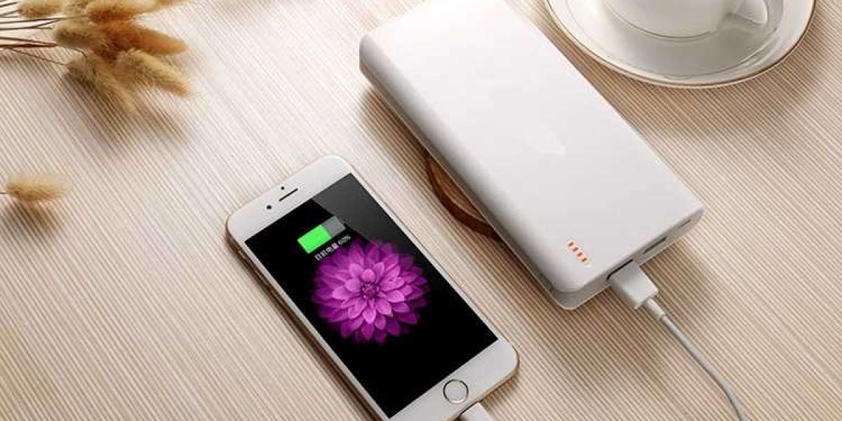 Italy Mobile Power Bank Market Overview till 2032