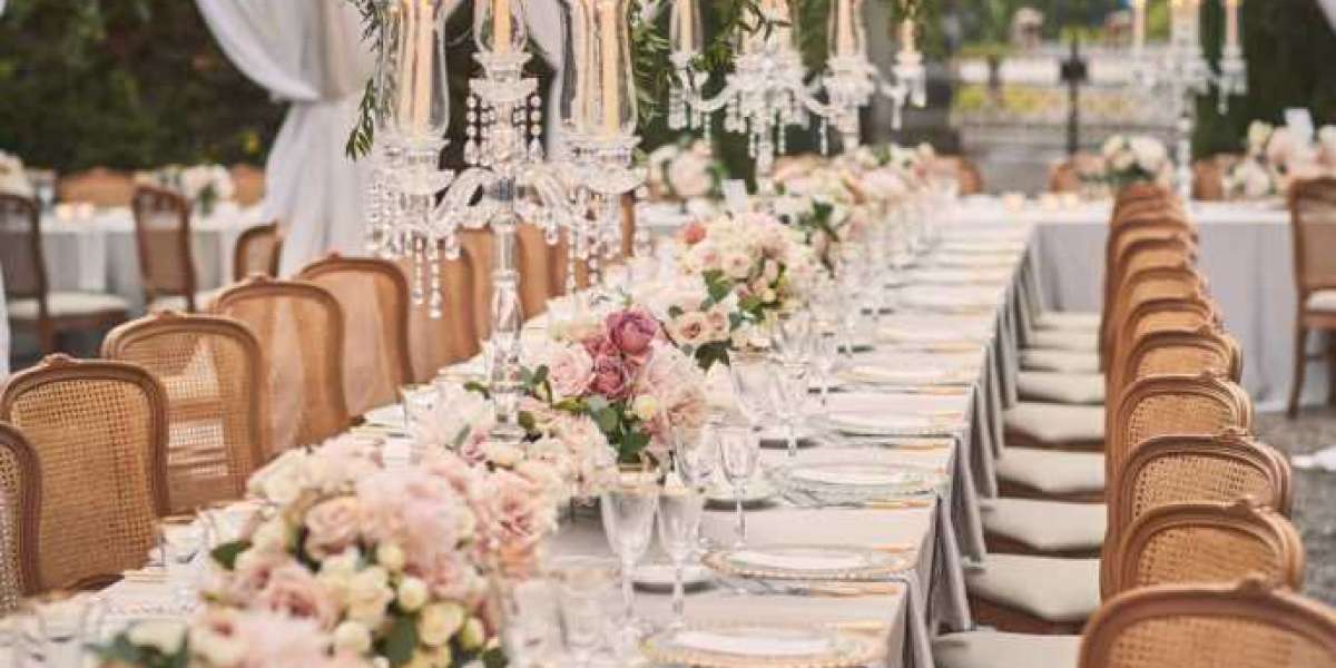 Unlocking the Magic of English-Speaking Wedding Planners