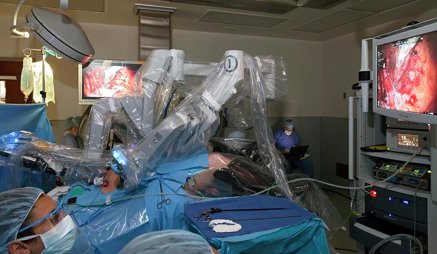 Robotic Cancer Surgery In Ahmedabad | Dr.Kunal Aterkar