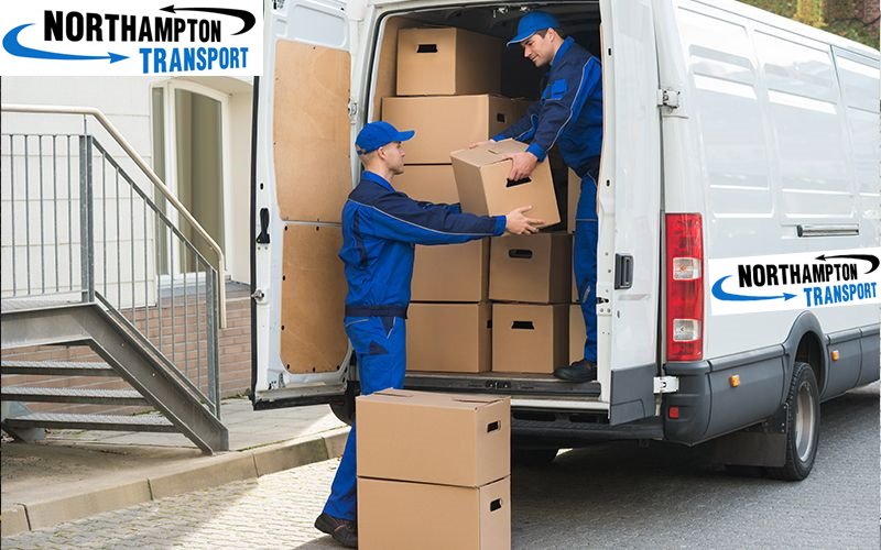 Why Hiring Man With A Van Is Better Than Self-Drive Van Hire Service? | FACTOFIT