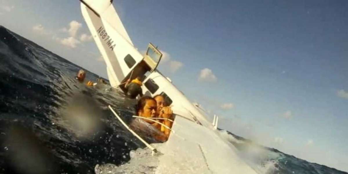 Plane crashes into Pacific Ocean