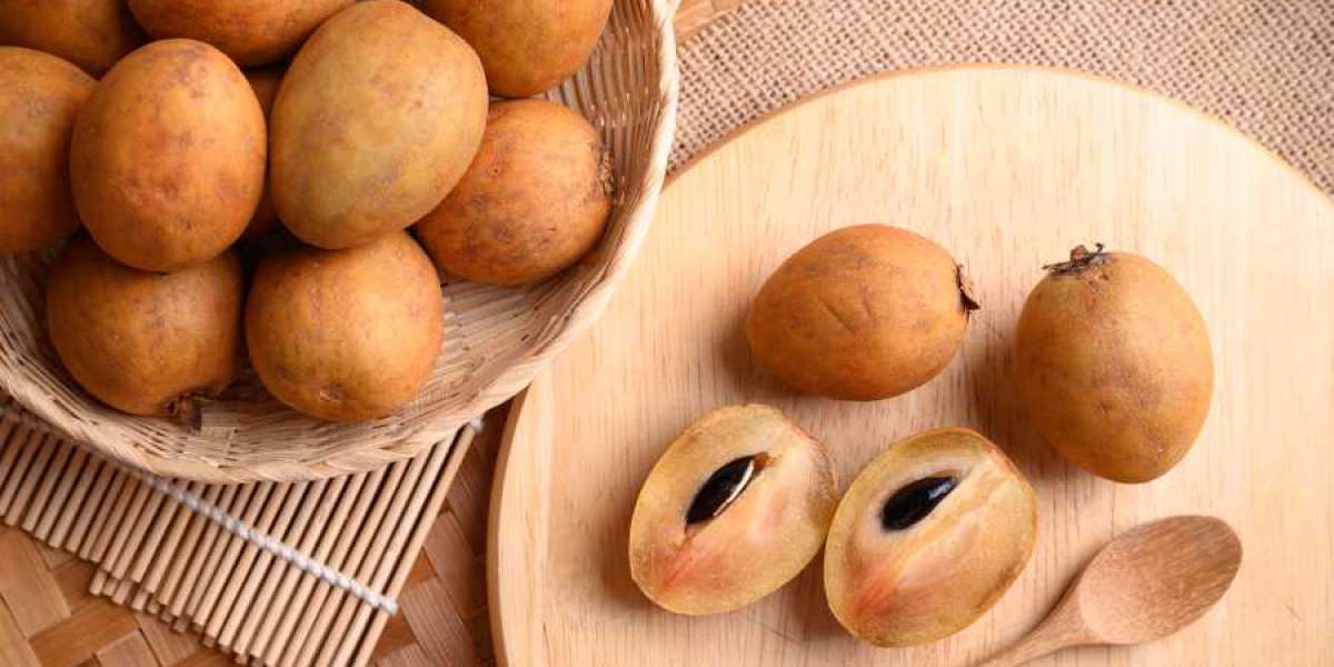 What are the health benefits of chickoo fruit?