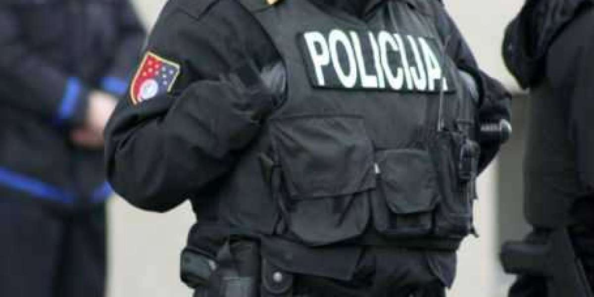 MUP-u KS: Uhapšena dvojica policajaca zbog sumnje na spolno uznemiravanje i zloupotrebu djeteta.